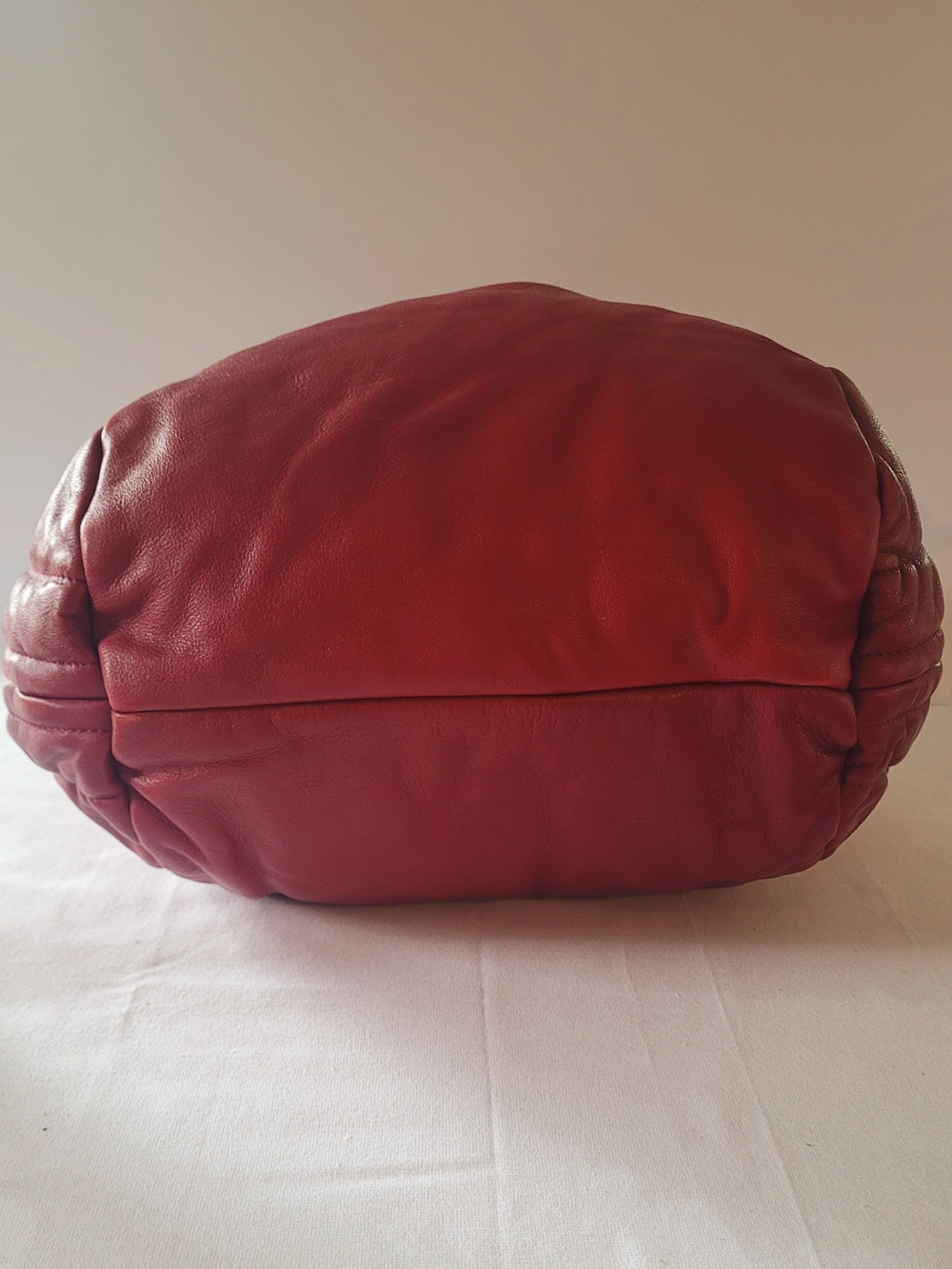 Vintage Furla Red Leather Hobo Shoulder Bag with Chain-Strap Detail - Picture 3 of 10